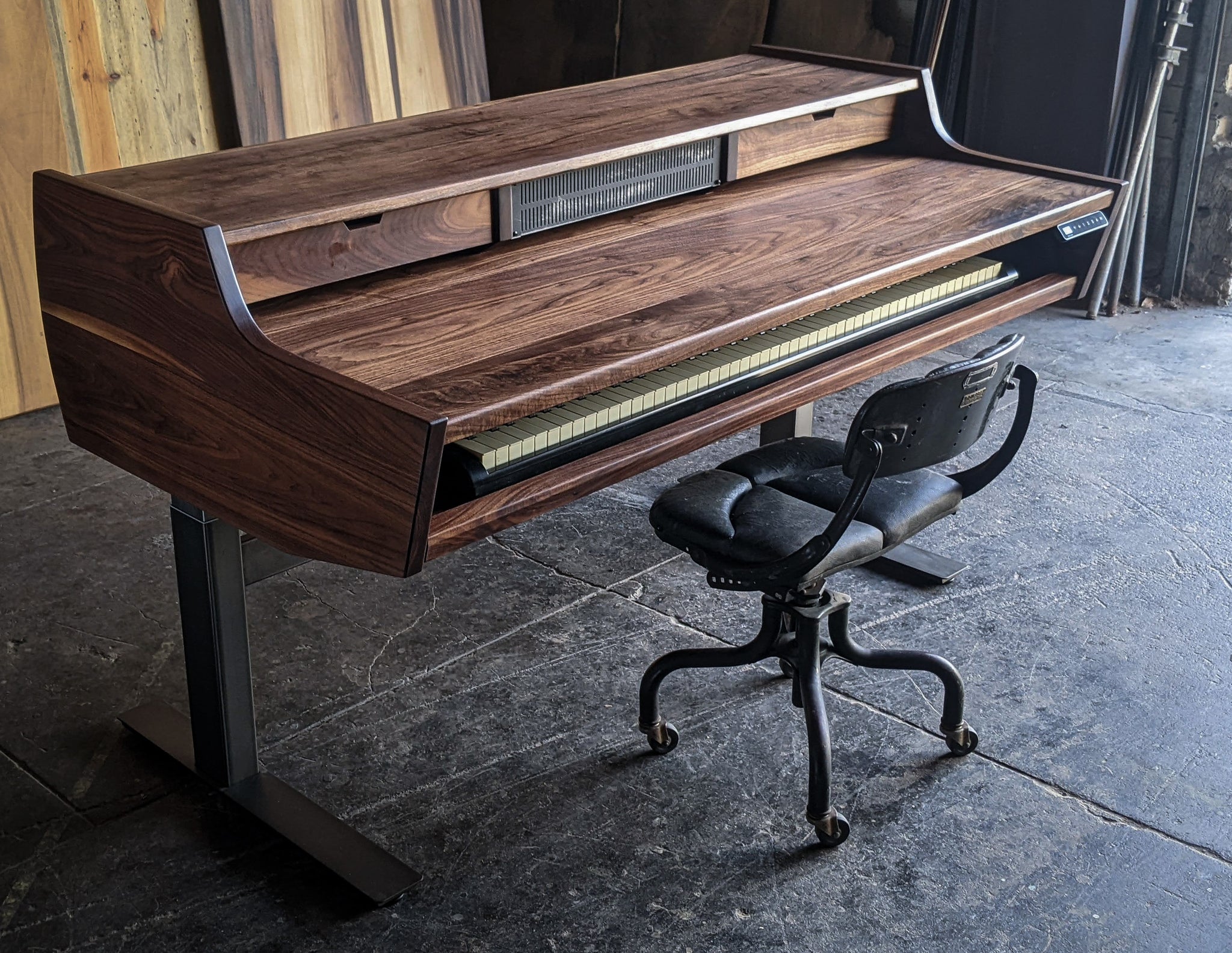 Monkwood VX88 Studio Desk in Sun Tanned Poplar