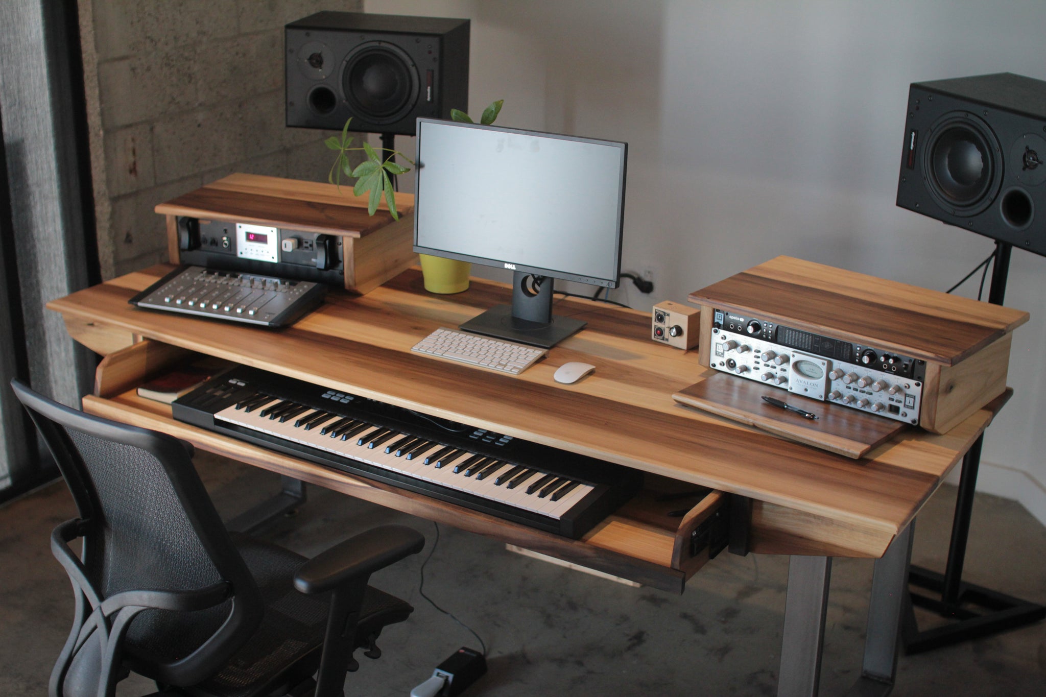 Monkwood SD88 Studio Desk for Audio / Video / Music / Film / Production