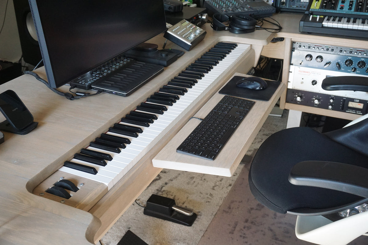 Rob Simonsen Studio