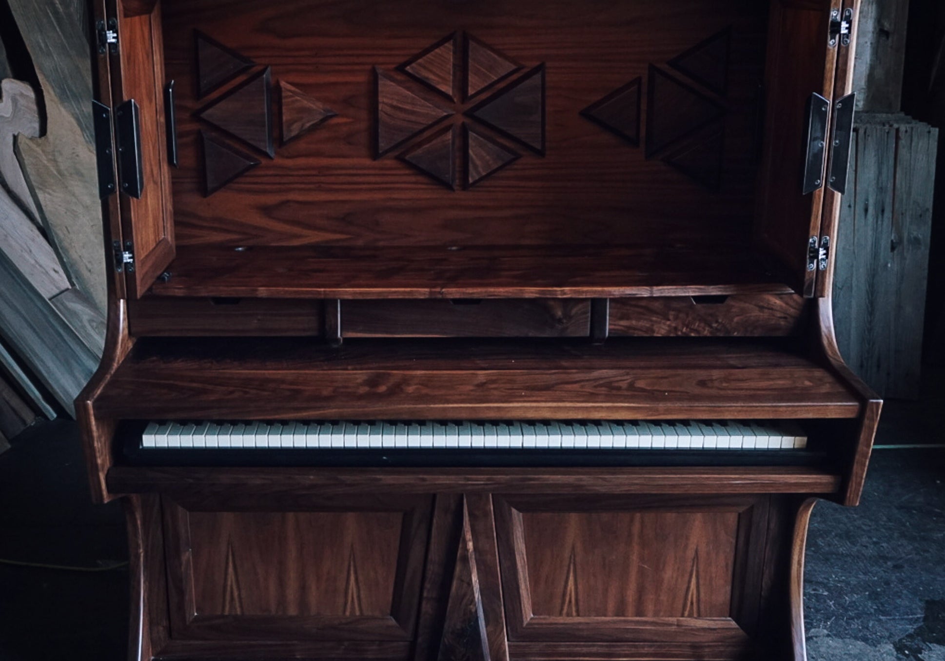 Thelonious Piano Desk