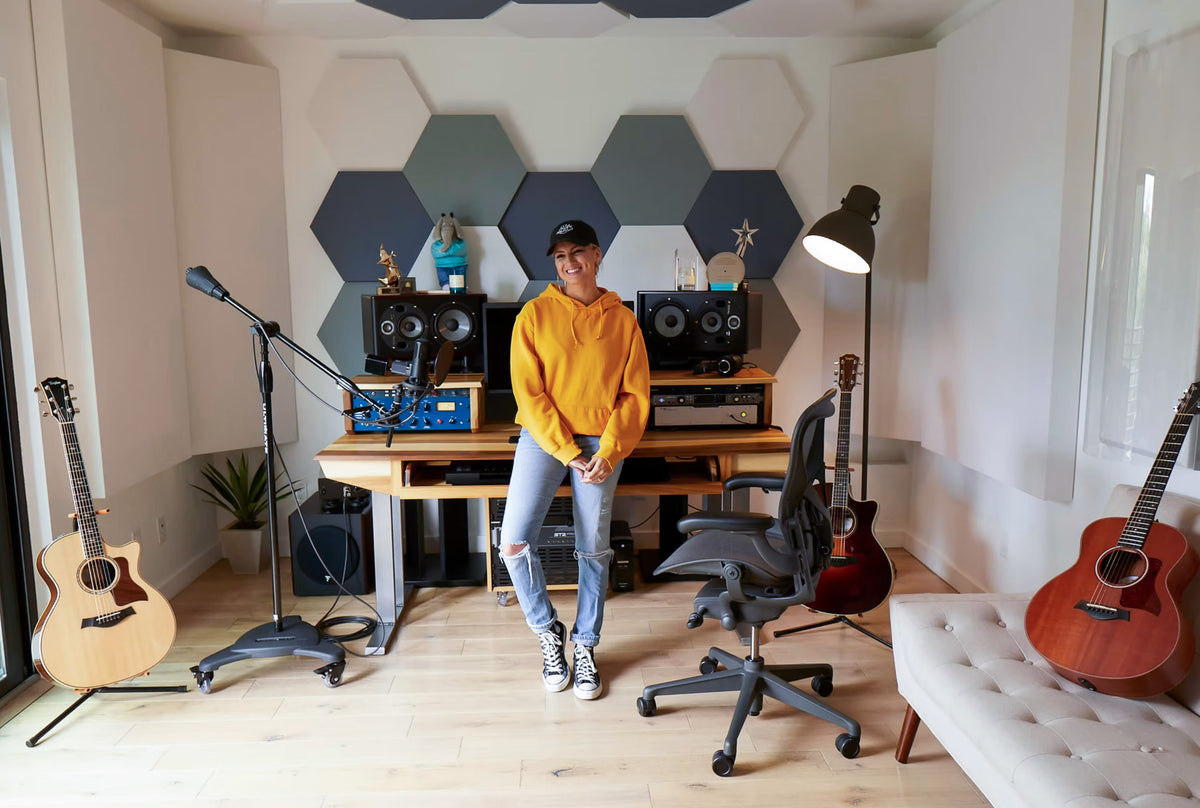 Tori Kelly Studio