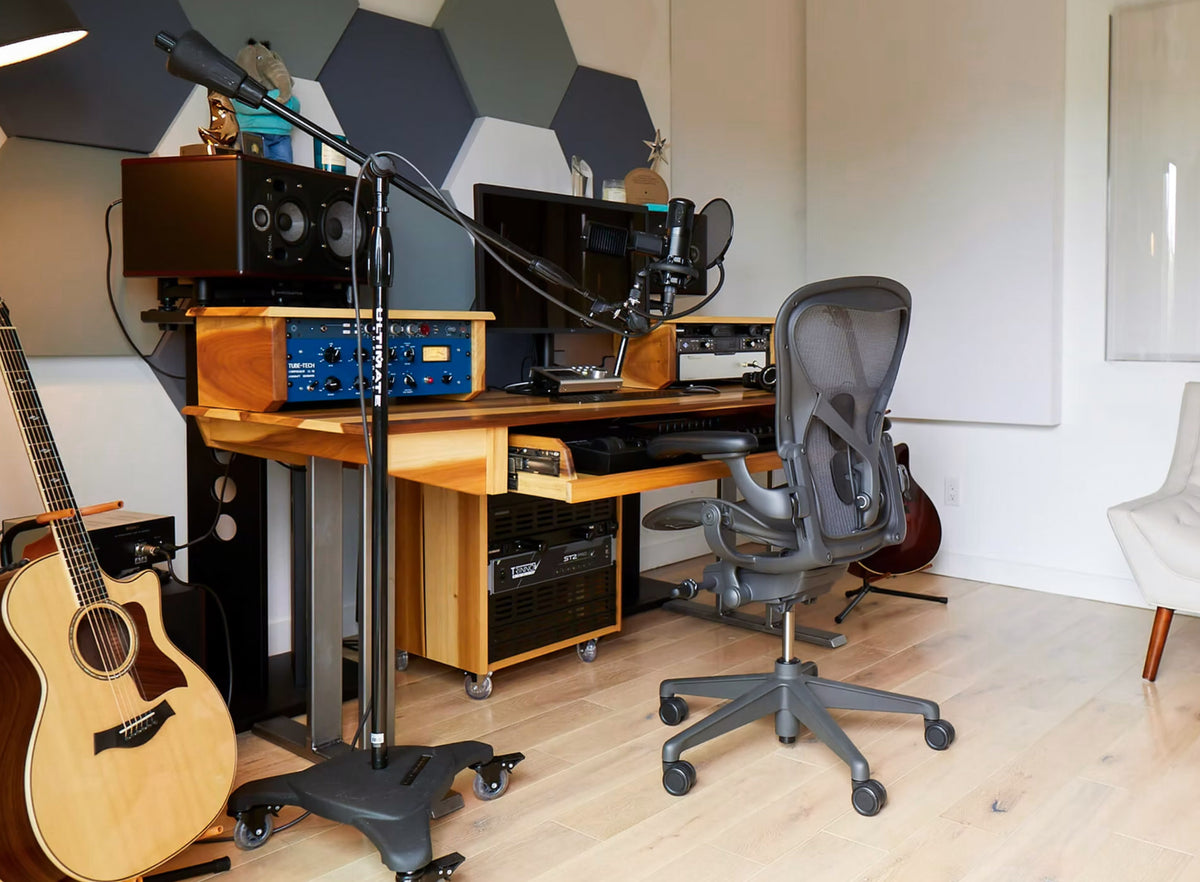 Tori Kelly Studio