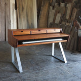 VX88 Studio Desk