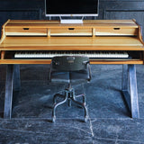 VX88 Studio Desk