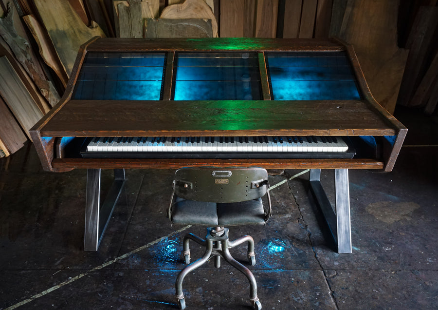 Bullshark Studio Desk