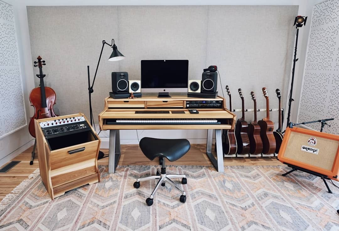 Monkwood VX88 Studio Desk in Sun Tanned Poplar